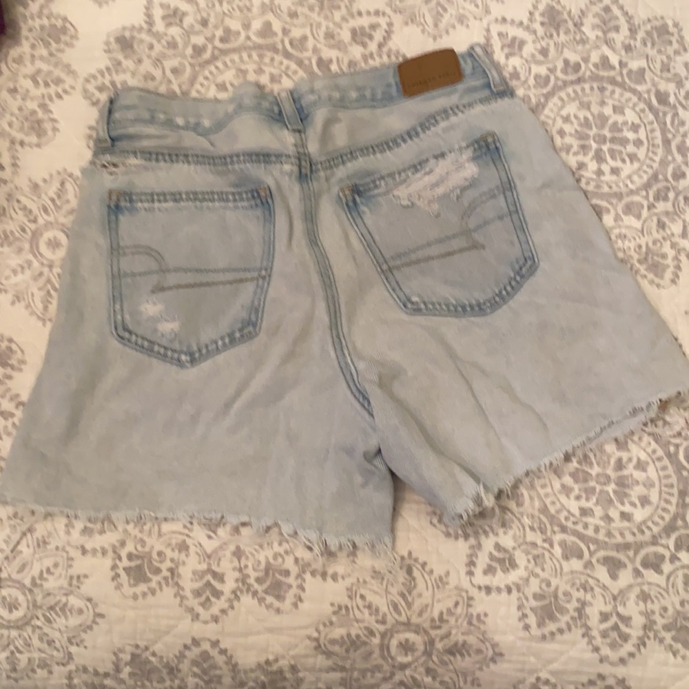 ❄️American Eagle Outfitters Womens Jean Shorts Distressed Sz 2 ❄️